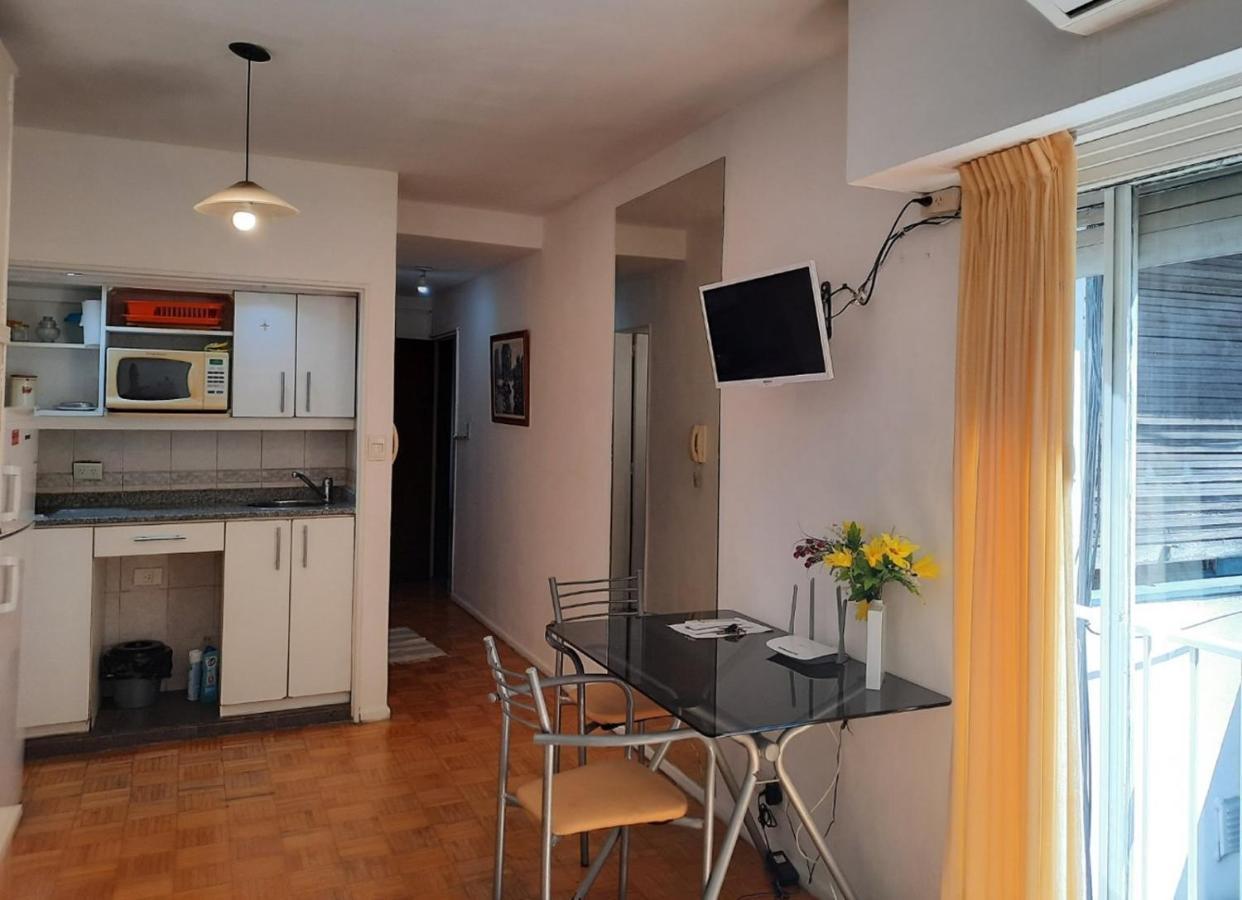 Departamento En El Centro De La Ciudad. Para 2 Personas Buenos Aires Exteriör bild